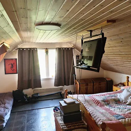 Hébergement de vacances 8 Person In *